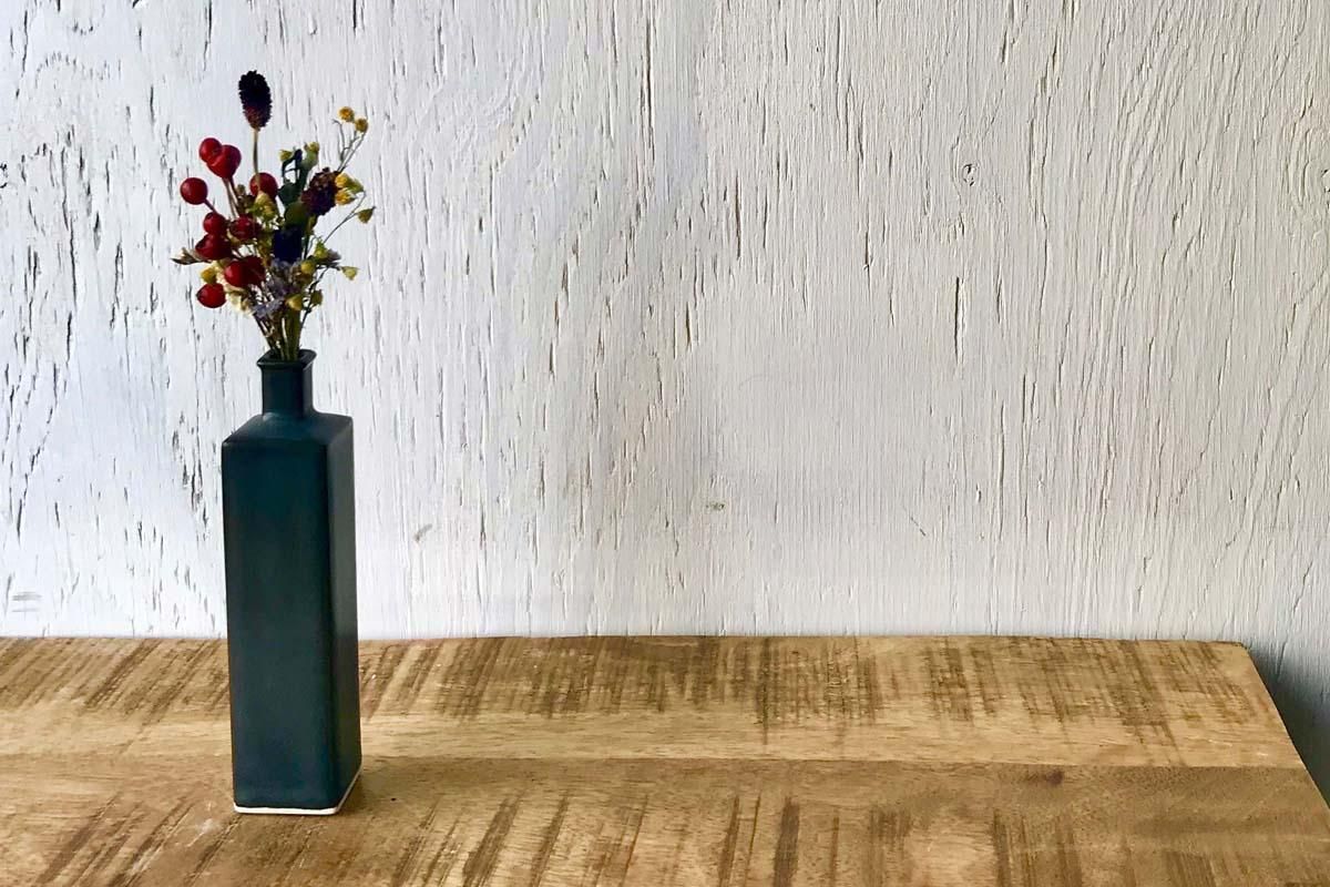 Flower vase 方形單枝花器 鐵釉