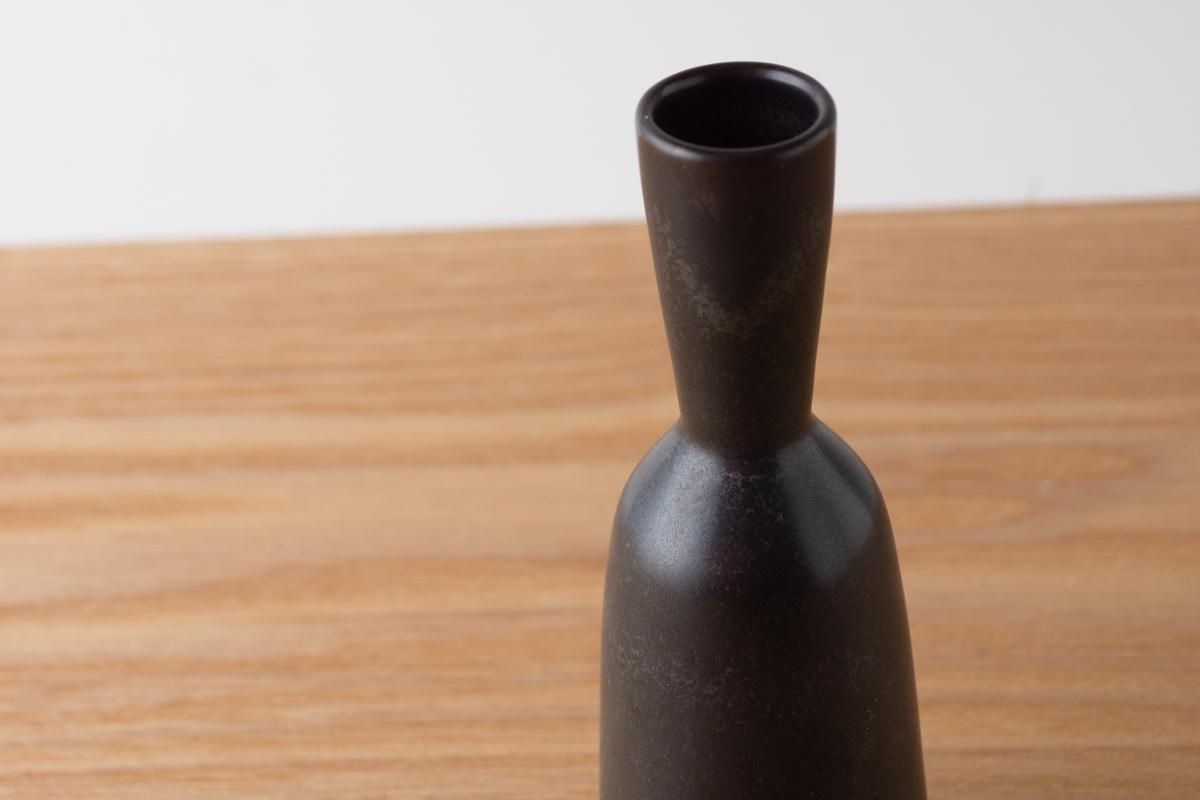Flower vase 圓形單枝花器 鐵釉