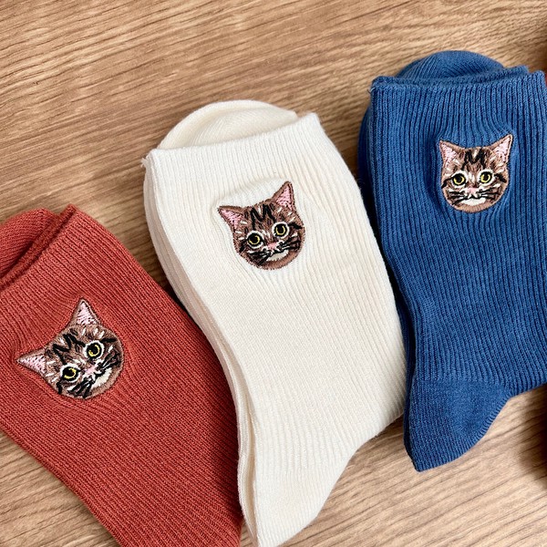 虎斑貓刺繍中筒襪